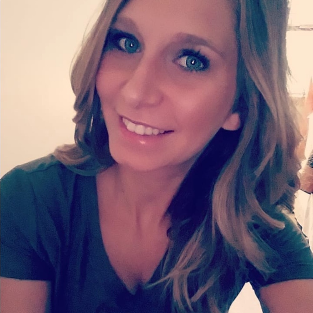 Meet your Posher, Cierra